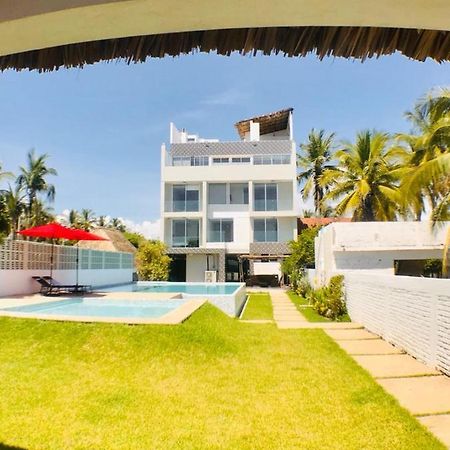 Hotel "Casa Mangata" Puerto Arista Esterno foto