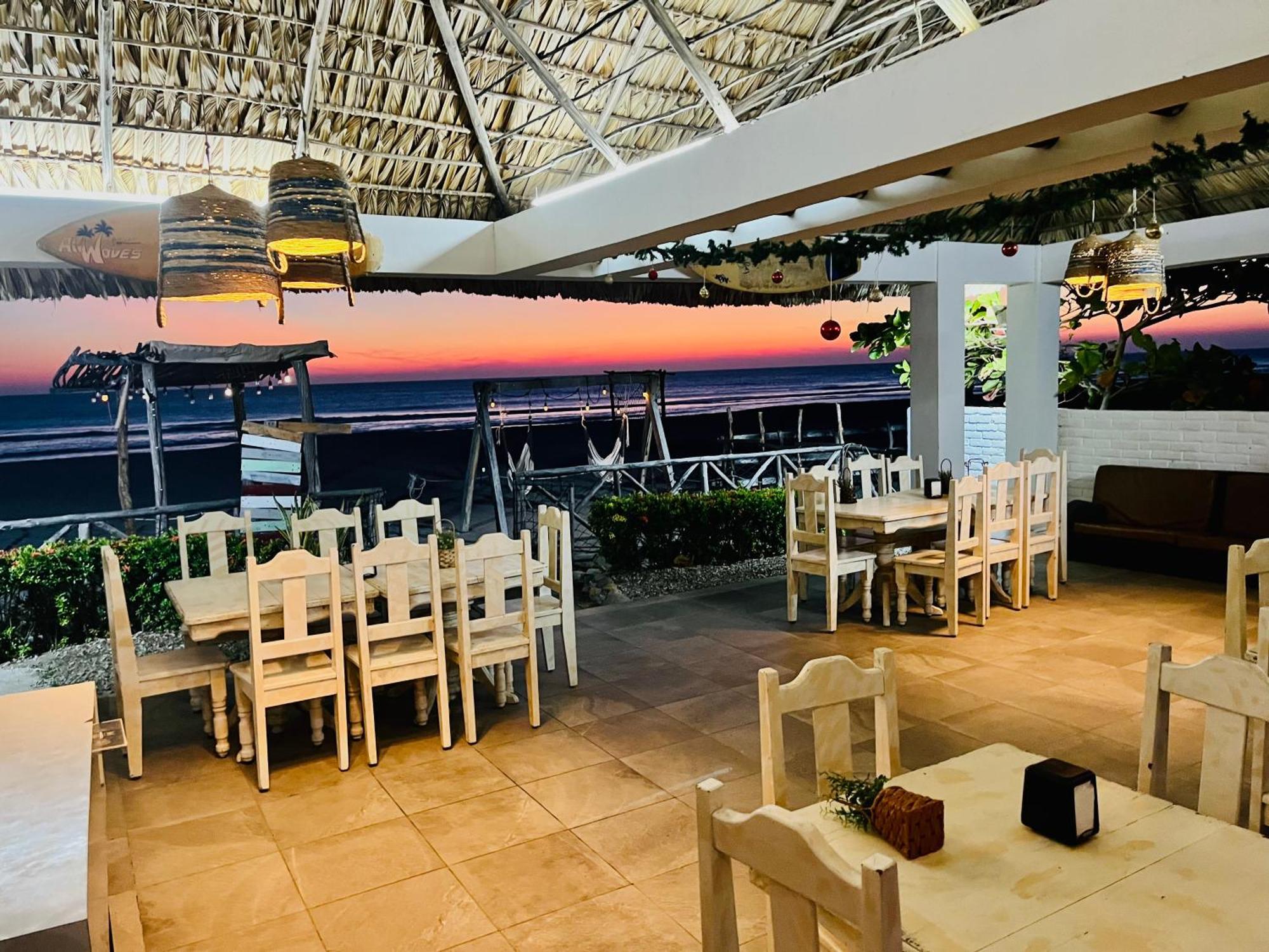 Hotel "Casa Mangata" Puerto Arista Esterno foto